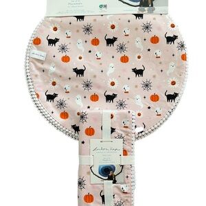 Lot of 2 London Kaye Halloween 4 Napkins or 4 Placemats! Bats, ghosts, pumpkins!